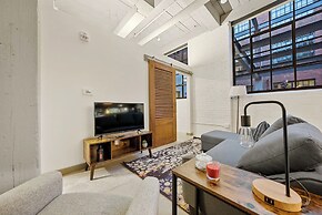 2125 Superior Living