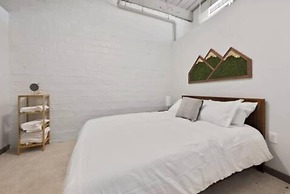 2125 Superior Living