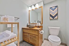 2125 Superior Living