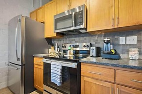 2125 Superior Living