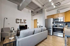 2125 Superior Living