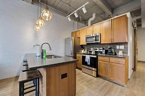 2125 Superior Living