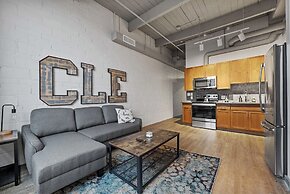 2125 Superior Living