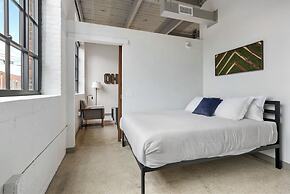 2125 Superior Living