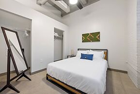 2125 Superior Living