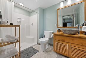 2125 Superior Living