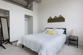 2125 Superior Living