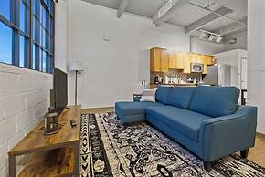 2125 Superior Living