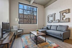 2125 Superior Living