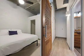 2125 Superior Living