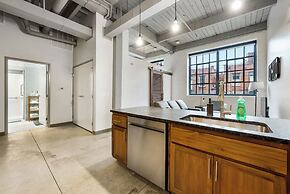 2125 Superior Living