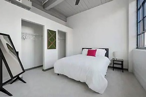 2125 Superior Living