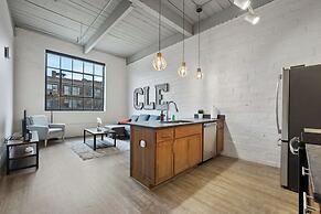 2125 Superior Living