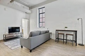 2125 Superior Living