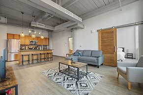 2125 Superior Living