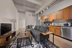 2125 Superior Living