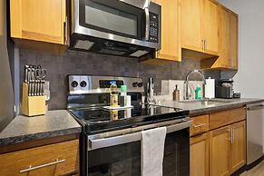 2125 Superior Living