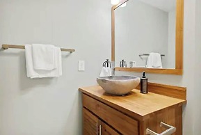 2125 Superior Living