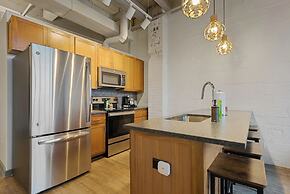 2125 Superior Living
