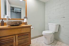 2125 Superior Living