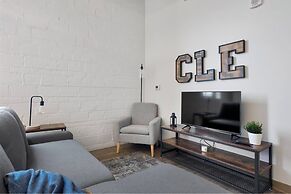 2125 Superior Living