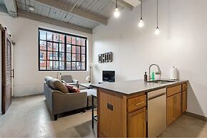 2125 Superior Living