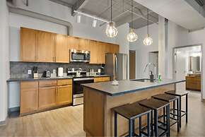 2125 Superior Living