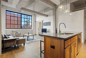 2125 Superior Living