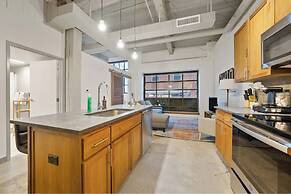 2125 Superior Living