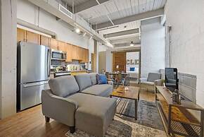 2125 Superior Living