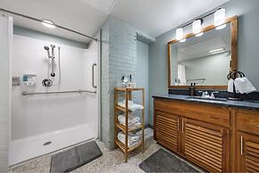 2125 Superior Living