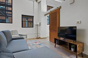 2125 Superior Living