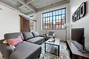 2125 Superior Living