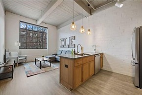 2125 Superior Living