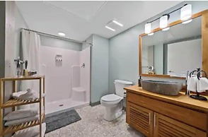 2125 Superior Living