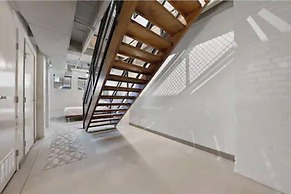 2125 Superior Living