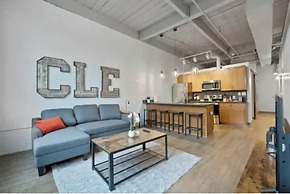 2125 Superior Living