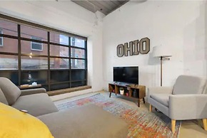 2125 Superior Living