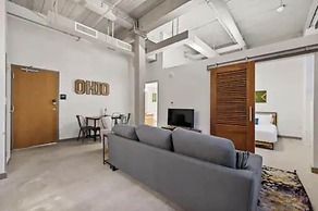 2125 Superior Living