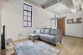 2125 Superior Living