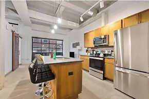 2125 Superior Living