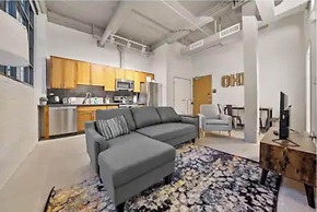 2125 Superior Living