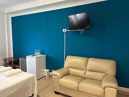 VENICE NIGHT TRIPLA ROOM SHARED TOILETD6