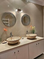 Room-guest Apartment Within a Villa in L