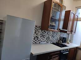 Room in Guest Room - Room In Brussels