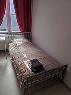 Room in Guest Room - Room In Brussels