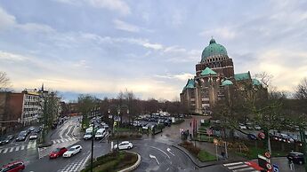 Room in Guest Room - Room In Brussels