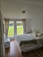 Remarkable 1-bed Cabin in Dunmow