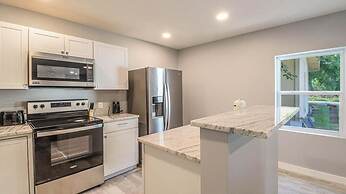 Cozy 2br/1ba Duplex Just Blocks From Downtown Biloxi, Beaches and Ente