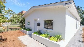 Cozy 2br/1ba Duplex Just Blocks From Downtown Biloxi, Beaches and Ente